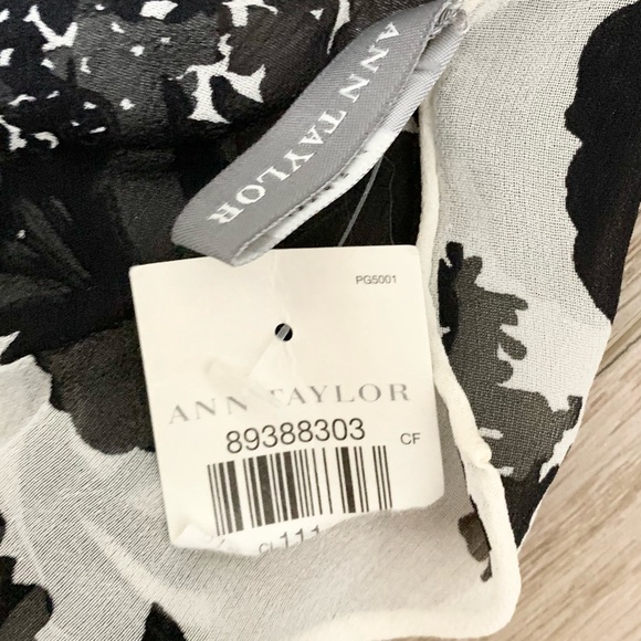 Ann Taylor 100% Silk NWT Scarf Floral Flowy Dainty 62”x10” - Picture 2 of 6